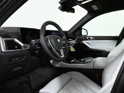 Used 2026 BMW X5 xDrive40i image 15