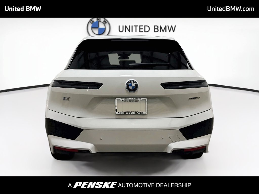 Used 2025 BMW iX xDrive50 AWD/4WD image 6