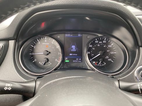 Used 2020 Nissan Rogue SV AWD/4WD image 11