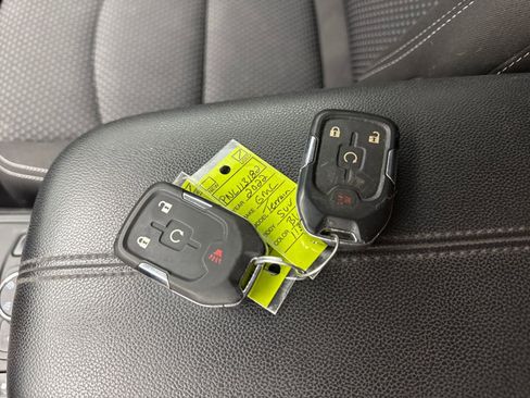 Used 2022 GMC Terrain SLE w/ Driver Convenience Package image 39