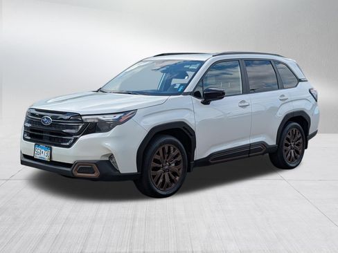 Used 2025 Subaru Forester Sport AWD/4WD image 4
