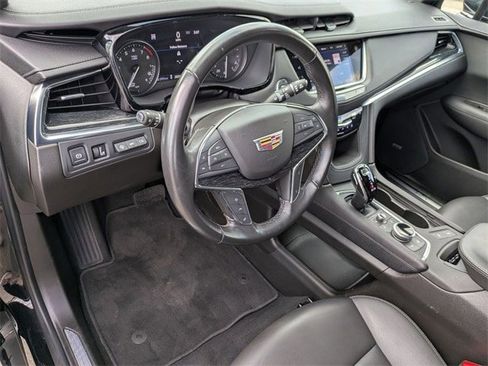 Used 2022 Cadillac XT5 Premium Luxury w/ Technology Package image 7