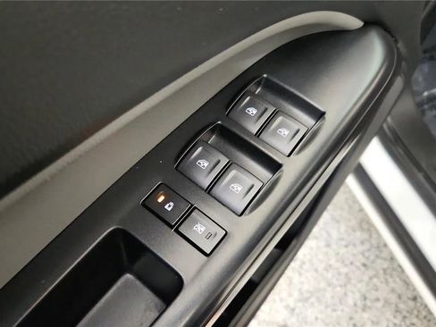 Used 2022 Chevrolet Colorado W/T w/ WT Convenience Package image 29