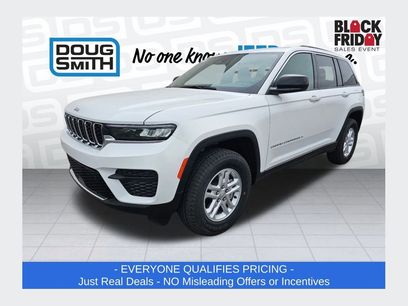 New 2025 Jeep Grand Cherokee Laredo