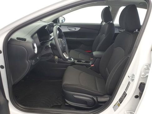 Used 2024 Kia Forte LX image 17