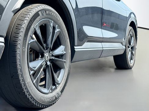 Used 2024 Honda CR-V Sport Touring image 16