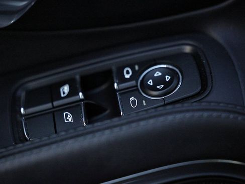 Certified 2019 Porsche 911 Carrera 4S image 17