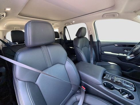 Used 2024 Honda Pilot Touring image 30