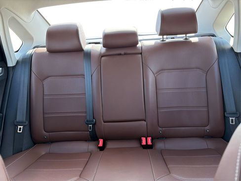 Used 2021 Volkswagen Passat 2.0T SE image 16