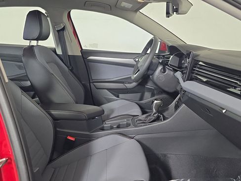 New 2026 Volkswagen Jetta SE FWD image 31
