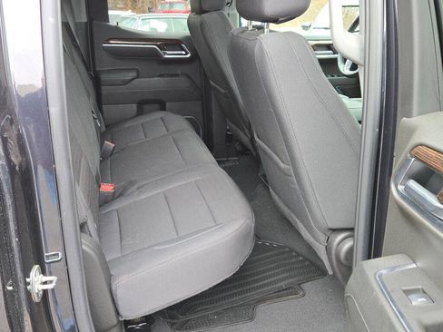 Used 2025 GMC Sierra 1500 Elevation image 9