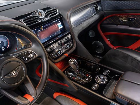 Used 2021 Bentley Bentayga Speed AWD/4WD image 9