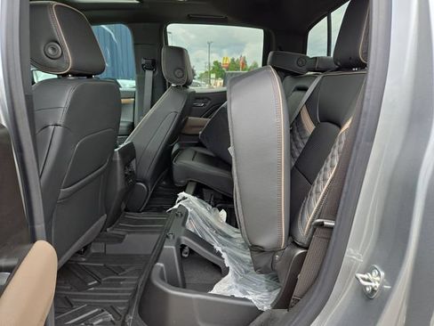 New 2026 GMC Canyon Denali AWD/4WD image 31