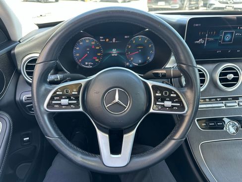 Used 2021 Mercedes-Benz C 300 Sedan image 4