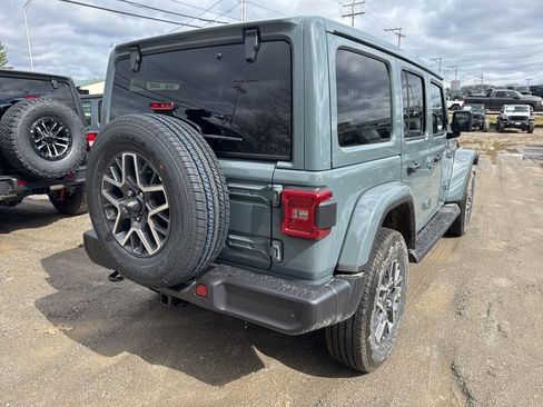 New 2026 Jeep Wrangler Sahara image 5