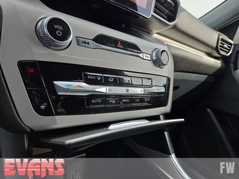 Used 2023 Ford Explorer XLT w/ Equipment Group 202A AWD/4WD image 9