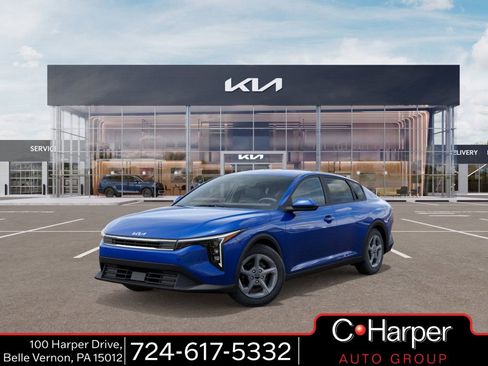 New 2025 Kia K4 LXS image 1
