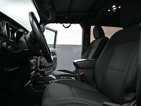 Used 2020 Jeep Wrangler Sport AWD/4WD image 15