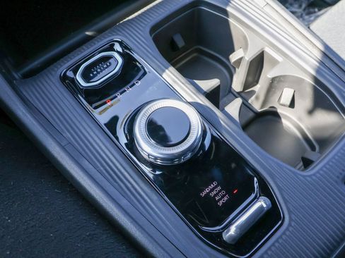 New 2026 Jeep Cherokee Laredo AWD/4WD image 20