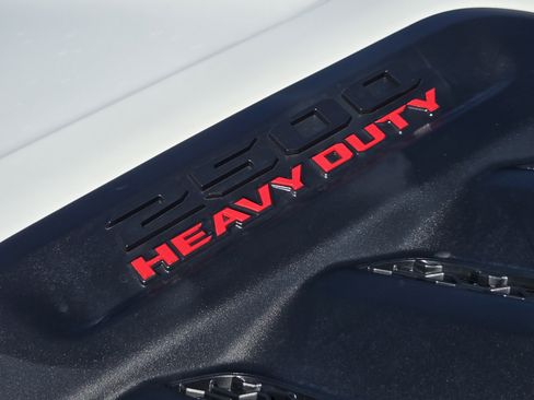 New 2026 RAM 2500 Laramie w/ Night Edition AWD/4WD image 9