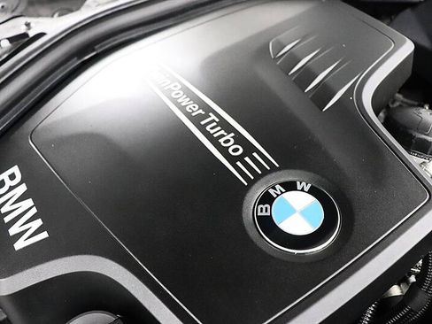 Used 2017 BMW 320i Sedan RWD image 30