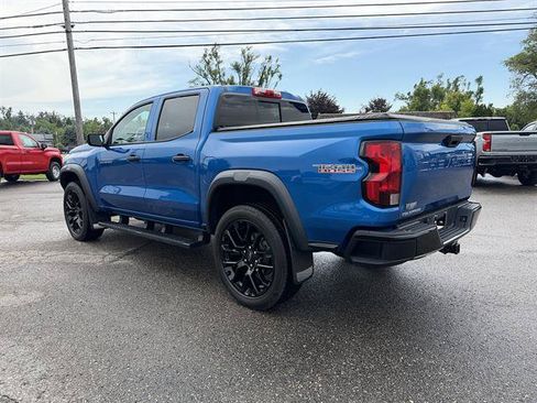 Used 2023 Chevrolet Colorado Trail Boss w/ Advanced Trailering Package AWD/4WD image 5