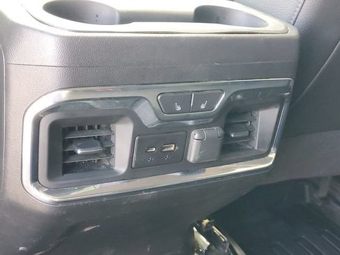 Used 2022 GMC Sierra 2500 Denali w/ Denali Black Diamond Edition AWD/4WD image 23