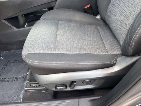 Used 2021 Nissan Rogue SV image 19