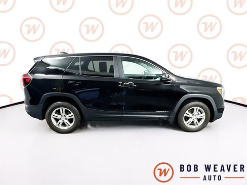 Used 2022 GMC Terrain SLE image 8