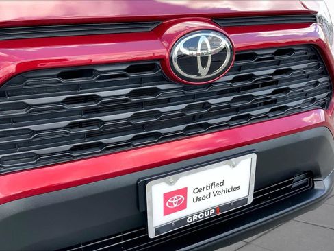 Used 2022 Toyota RAV4 LE FWD image 29