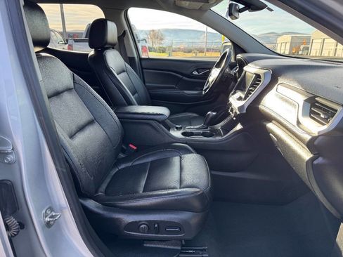 Used 2017 GMC Acadia SLT image 9