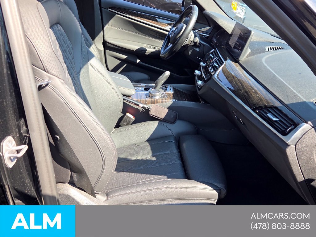 Used 2023 BMW 530e w/ M Sport Package RWD image 21