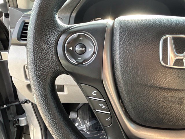 Used 2017 Honda Pilot LX image 27