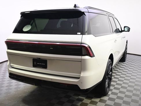 New 2026 Lincoln Navigator L Black Label AWD/4WD image 6