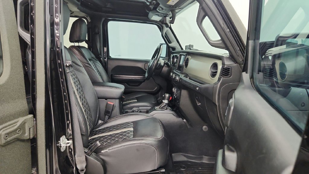 Used 2021 Jeep Wrangler Unlimited Sport AWD/4WD image 19