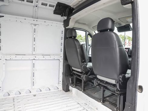 Used 2024 RAM ProMaster 2500 w/ Convenience Group FWD image 17