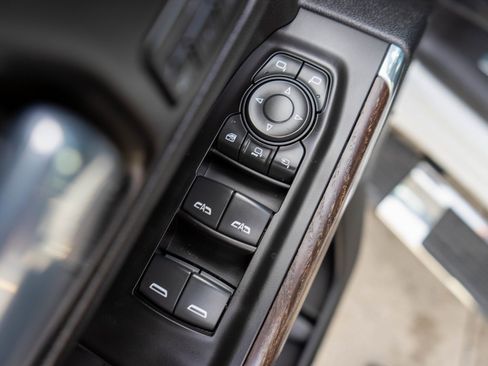 Used 2021 GMC Sierra 3500 Denali w/ Denali Ultimate Package image 19