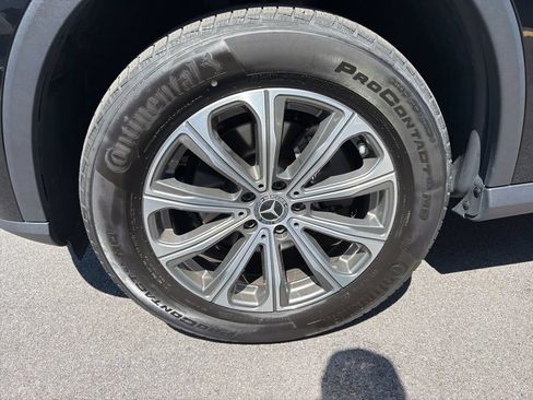 Used 2024 Mercedes-Benz GLC 300 4MATIC image 19
