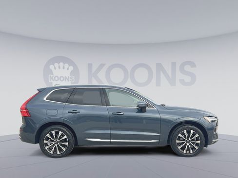 Used 2023 Volvo XC60 B5 Plus image 8