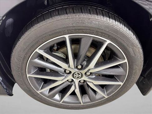 Used 2024 Toyota Camry XLE w/ Navigation Package FWD image 13