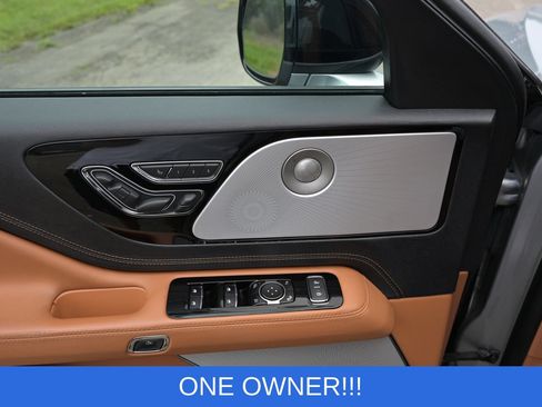 Used 2023 Lincoln Aviator Black Label w/ Jet Package AWD/4WD image 14