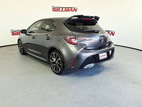 Used 2022 Toyota Corolla XSE image 2