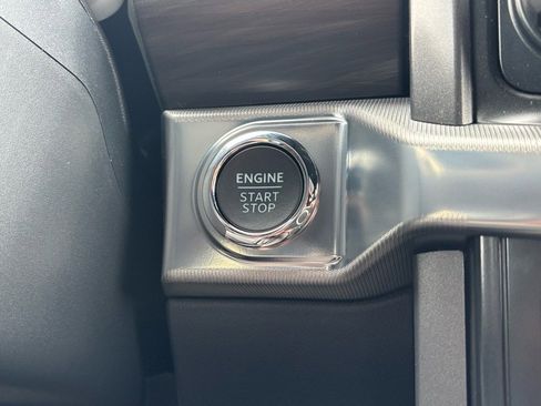 New 2025 Ford F150 Lariat w/ Equipment Group 501A Mid image 21