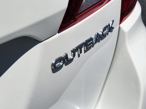 Used 2019 Subaru Outback 2.5i AWD/4WD image 15