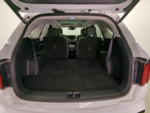 Used 2023 Kia Sorento SX FWD image 28