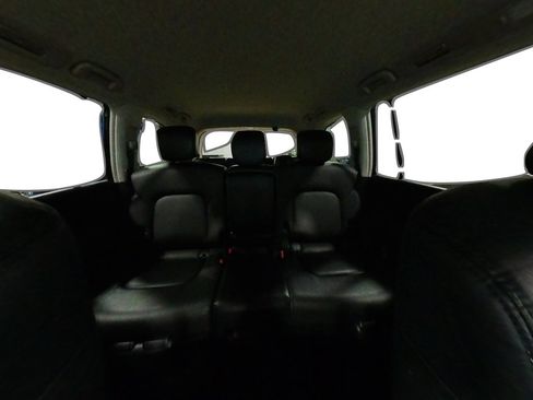 Used 2021 Nissan Armada SV image 47