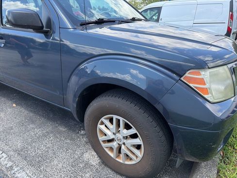 Used 2016 Nissan Frontier SV RWD image 13