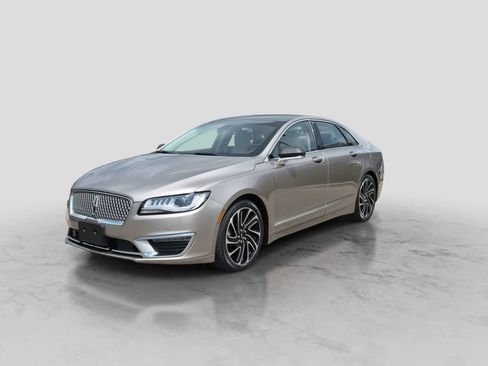 Used 2020 Lincoln MKZ Reserve w/ Elements Package FWD image 4