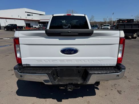 Used 2019 Ford F350 XLT w/ XLT Value Package image 4