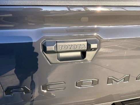 New 2026 Toyota Tacoma SR5 image 15